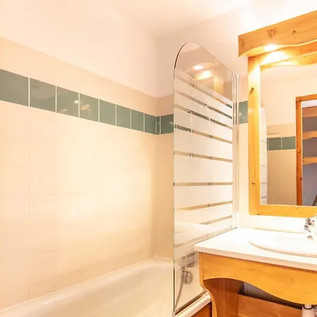 V Du Bachat - Si Apartman